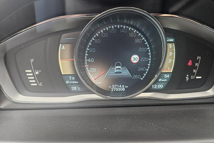 Volvo XC 70 163 kM Kliamtronic navi zdjęcie 9