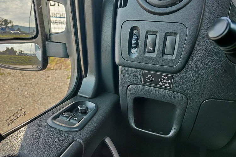 Opel Movano Krajowy pierwszy właściciel + profesjonalna zabudowa zdjęcie 19