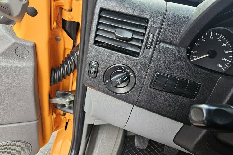 Mercedes Sprinter 2.2 CDi DOKA / 6 osób / 101 tyś przebiegu / I-właściciel / Brygadówka zdjęcie 17
