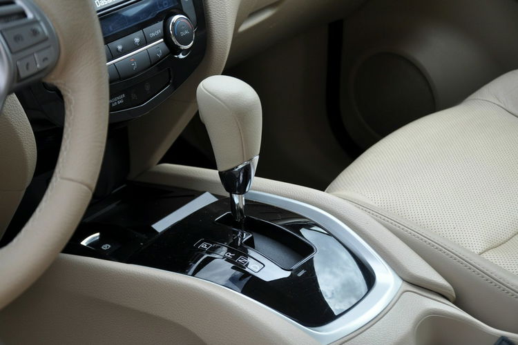 Nissan X-Trail 2.0dCi(130KM) Bi-Xenon Led Navi Kamera Skóry Panorama BLS Alu19"FULL zdjęcie 35