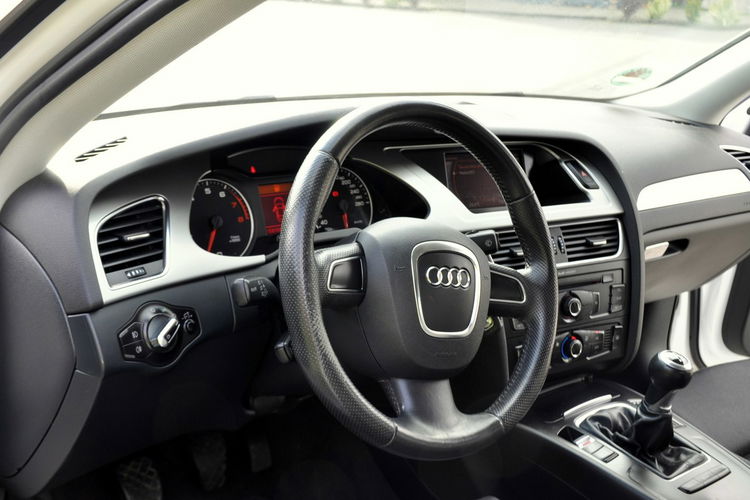 A4 1.8T(160KM) 158tyś.km Xenon Led Welur Parktronik I Wł Alu 18"ASO Audi zdjęcie 22