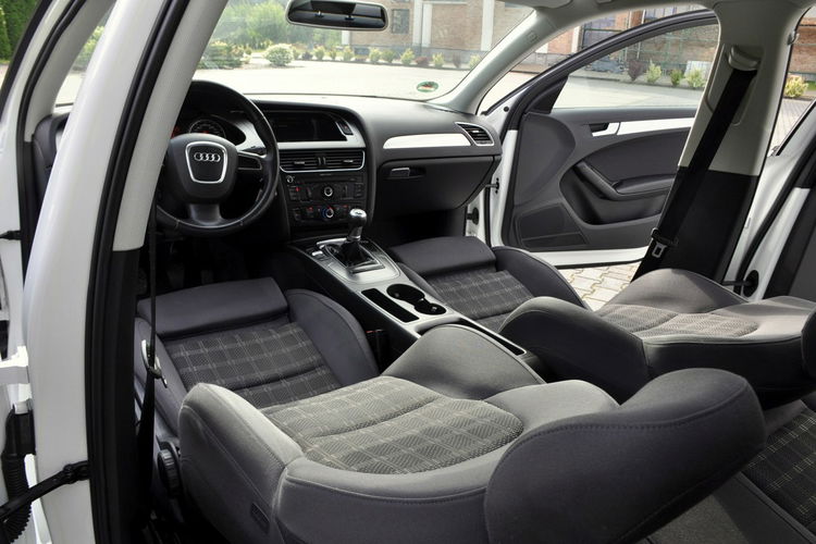 A4 1.8T(160KM) 158tyś.km Xenon Led Welur Parktronik I Wł Alu 18"ASO Audi zdjęcie 27