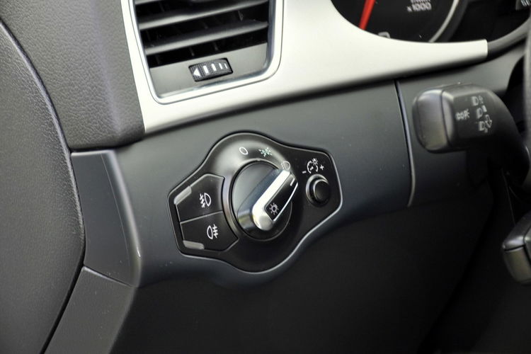 A4 1.8T(160KM) 158tyś.km Xenon Led Welur Parktronik I Wł Alu 18"ASO Audi zdjęcie 36