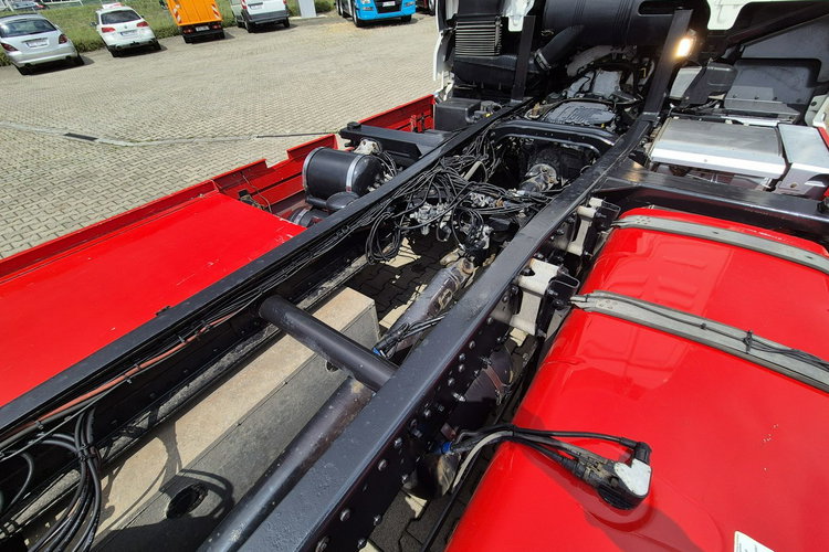 TGX 28.420 6X2 MAN TGX 28.420 6X2-2 LL / ZESTAW DO PRZEWOZU KONTENRÓW / NISKI BDF / D zdjęcie 23