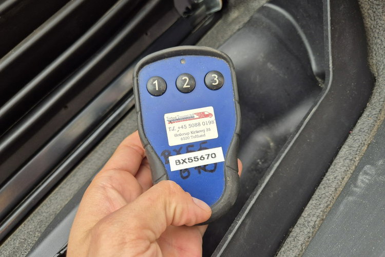 TGX 28.420 6X2 MAN TGX 28.420 6X2-2 LL / ZESTAW DO PRZEWOZU KONTENRÓW / NISKI BDF / D zdjęcie 36