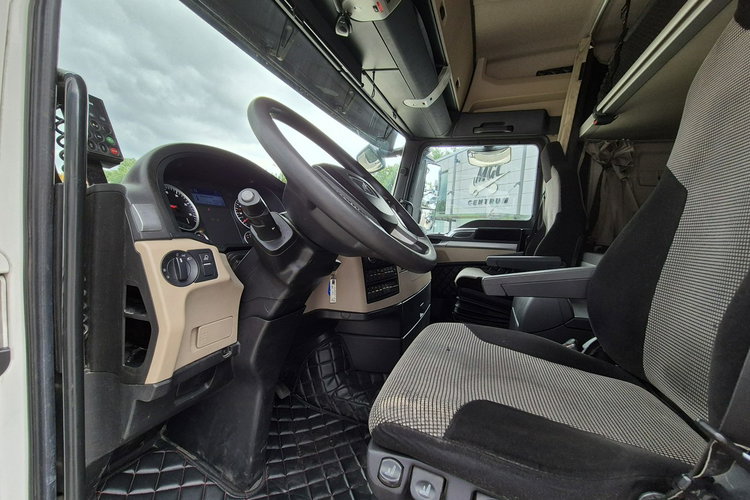 TGX 28.420 6X2 MAN TGX 28.420 6X2-2 LL / ZESTAW DO PRZEWOZU KONTENRÓW / NISKI BDF / D zdjęcie 37