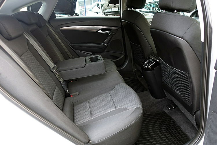 Hyundai i40 3Lata GWARANCJA I-wł Kraj Bezwypadkowy 141KM Automat+NAVI+Kamera FV23% 4x2 zdjęcie 10