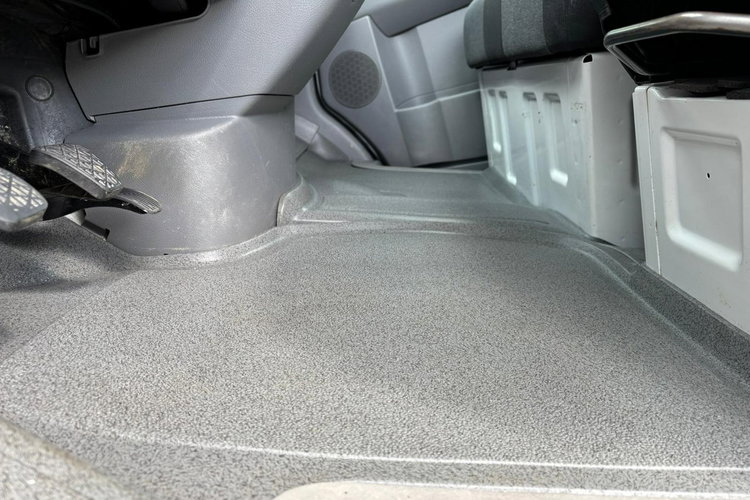 Volkswagen Crafter 2.0 160KM 2014 3.5t na haku L2H2 Klimatyzacja Webasto Kamera cofania zdjęcie 8