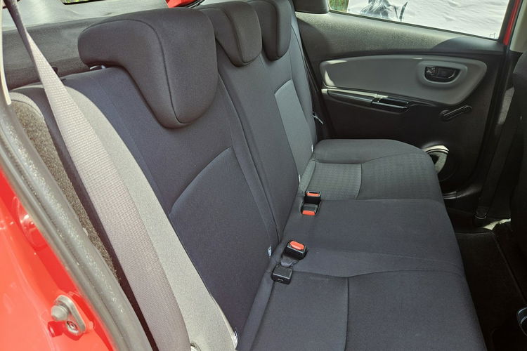 Toyota Yaris Klimatyzacja / Komputer / Pełna dokumentacja zdjęcie 13