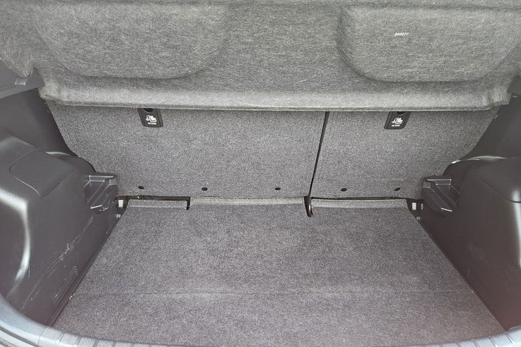 Toyota Yaris Klimatyzacja / Komputer / Pełna dokumentacja zdjęcie 15