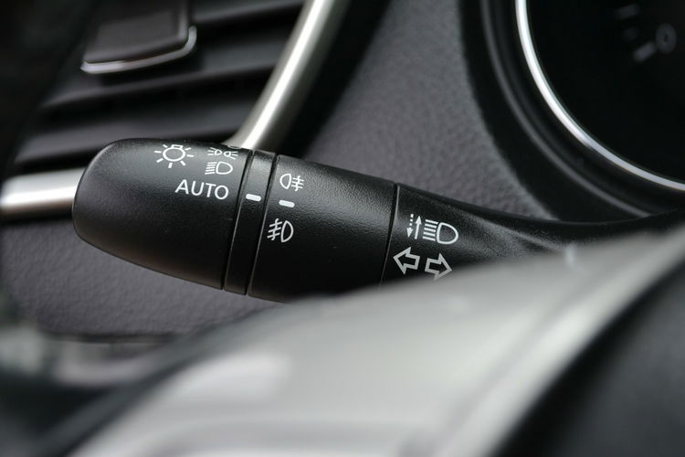 Nissan Qashqai Climatronic dwustrefowy Alufelgi Serwis Podgrz. Fotele.Automat Led zdjęcie 19