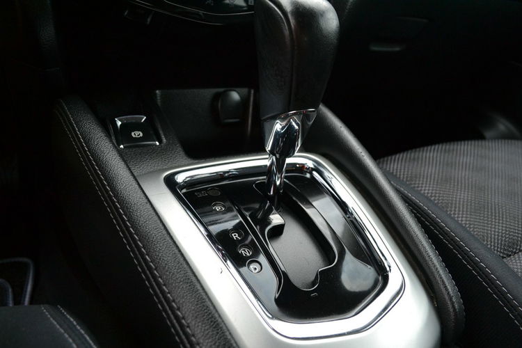 Nissan Qashqai Climatronic dwustrefowy Alufelgi Serwis Podgrz. Fotele.Automat Led zdjęcie 23