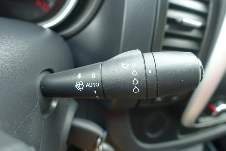 Nissan NV300 R E Z E R W A C J A zdjęcie 29