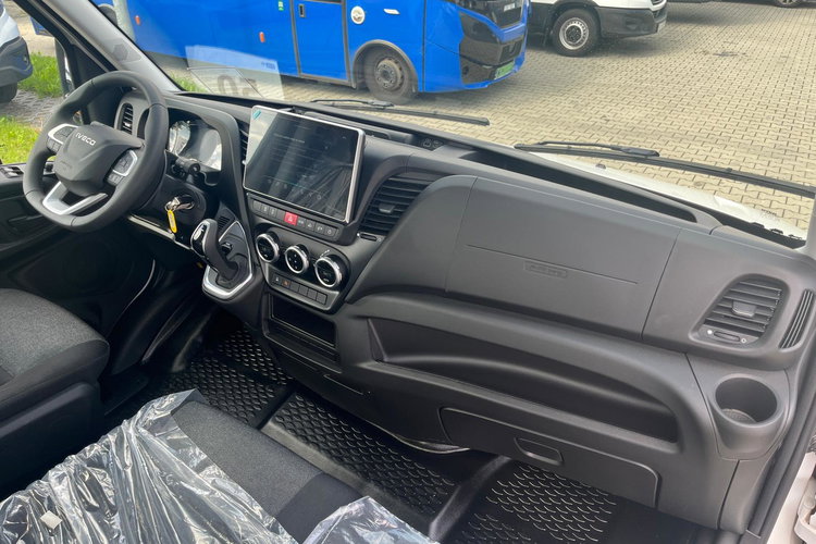 IVECO Daily 50C18HA8Z zdjęcie 9
