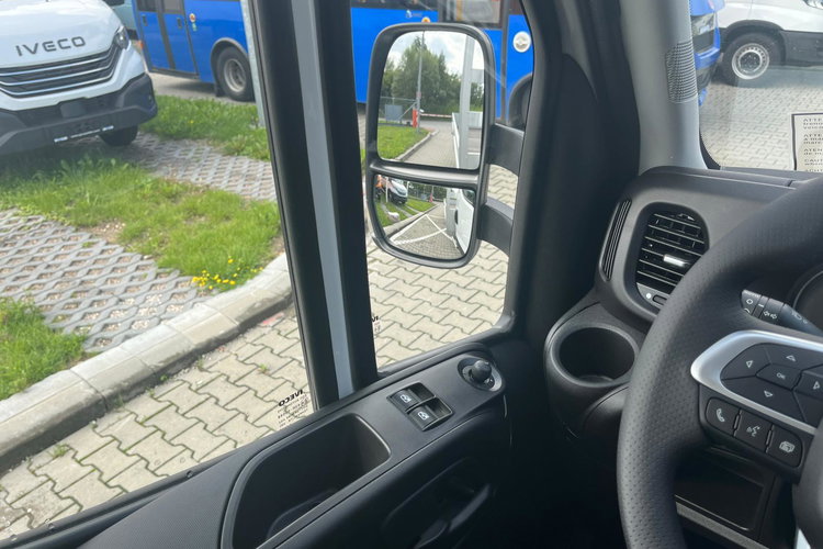 IVECO Daily 50C18HA8Z zdjęcie 12
