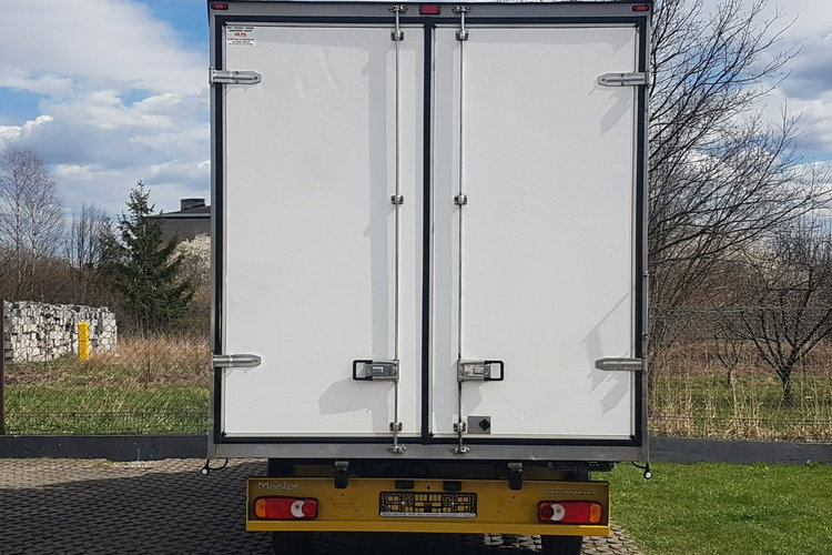 Renault Master KONTENER 8EP 4.21x2.23x2.22 KLIMA MANUAL KRAJOWY 6-BIEGÓW zdjęcie 15