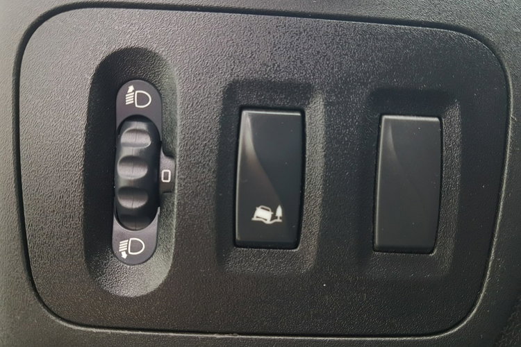 Renault Master KONTENER 8EP 4.21x2.23x2.22 KLIMA MANUAL KRAJOWY 6-BIEGÓW zdjęcie 21