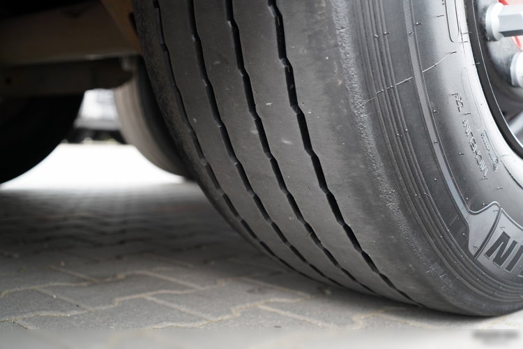 Schwarzmuller   / FIRANKA / STANDARD / SPEED COURTAIN / KOSZ NA PALETY / OSIE SAF  zdjęcie 22