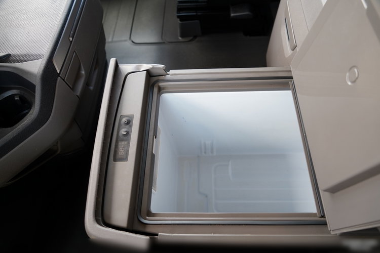 Scania S 500 / RETARDER / CAŁA NA PODUSZKACH / OPONY 100%  / PO KONTRAKCIE SERWISOWYM  zdjęcie 26