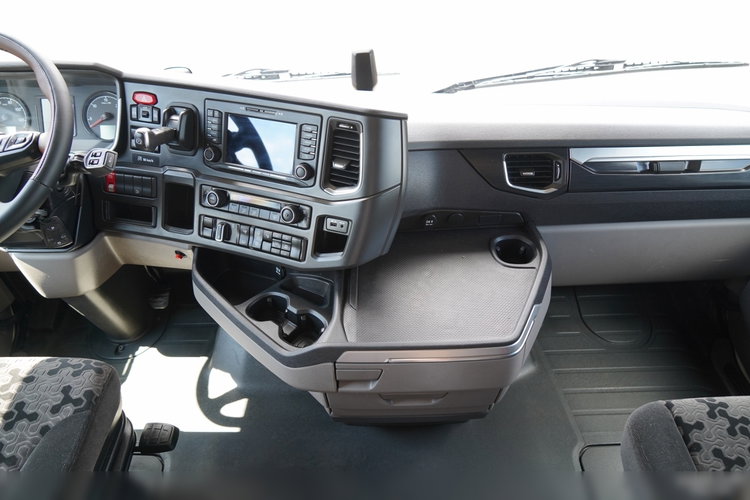 Scania S 500 / RETARDER / CAŁA NA PODUSZKACH / OPONY 100%  / PO KONTRAKCIE SERWISOWYM  zdjęcie 30