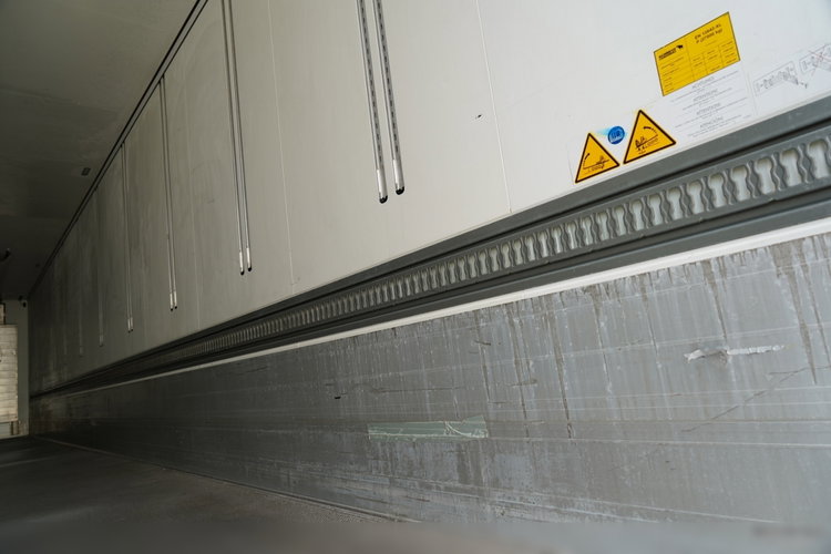 SCHMITZ CARGOBULL / CHŁODNIA / CARRIER VECTOR 1550 / DOPPELSTOCK / OŚ PODNOSZONA / KOSZ NA PALETY / 2022 ROK   zdjęcie 17