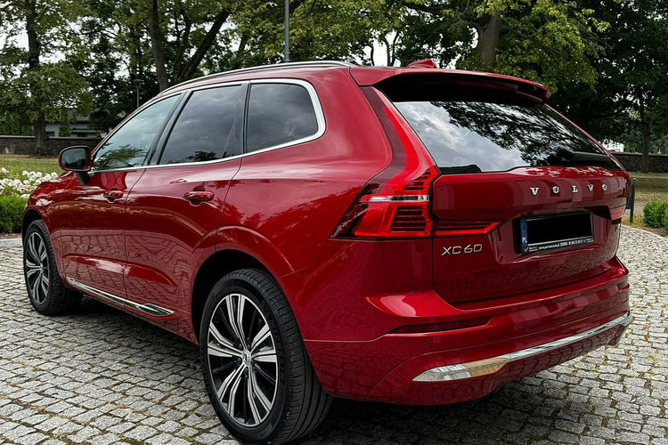Volvo XC 60 diesel hybryda 197 kM AWD zdjęcie 4