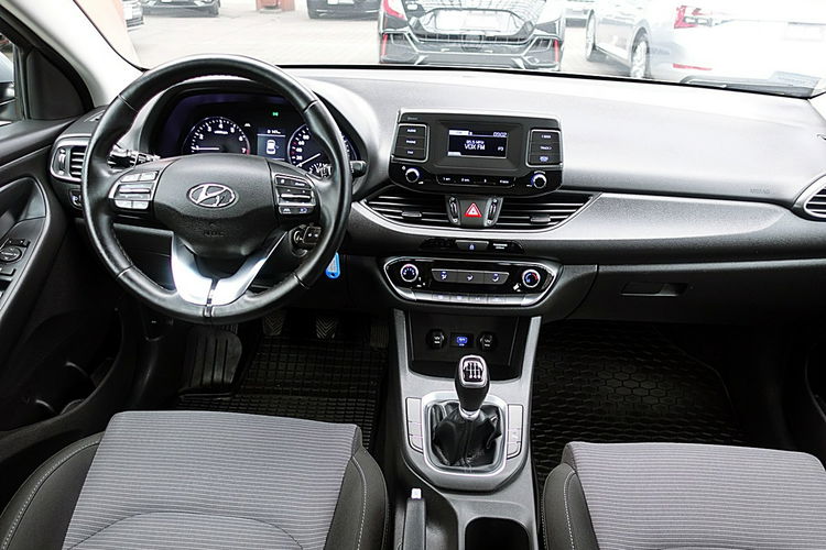 Hyundai i30 1, 5 16V Led+Tempomat GWARANCJA 1WŁ Kraj Bezwypadkowy F23% 4x2 zdjęcie 11