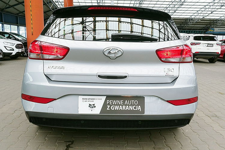 Hyundai i30 1, 5 16V Led+Tempomat GWARANCJA 1WŁ Kraj Bezwypadkowy F23% 4x2 zdjęcie 2