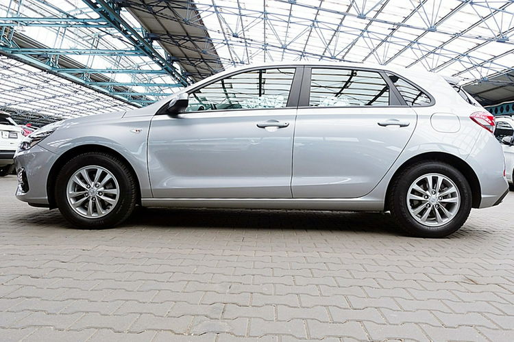 Hyundai i30 1, 5 16V Led+Tempomat GWARANCJA 1WŁ Kraj Bezwypadkowy F23% 4x2 zdjęcie 55