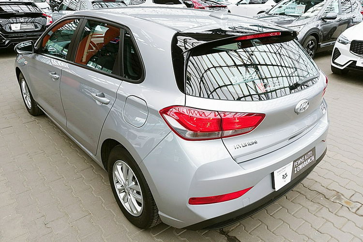 Hyundai i30 1, 5 16V Led+Tempomat GWARANCJA 1WŁ Kraj Bezwypadkowy F23% 4x2 zdjęcie 56