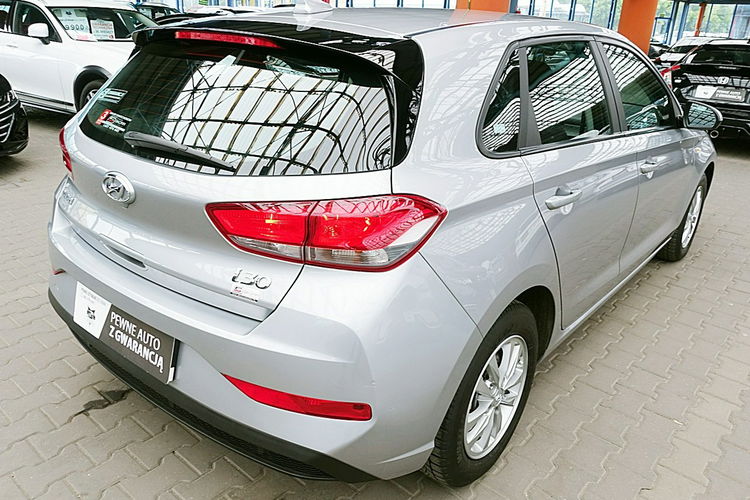 Hyundai i30 1, 5 16V Led+Tempomat GWARANCJA 1WŁ Kraj Bezwypadkowy F23% 4x2 zdjęcie 57