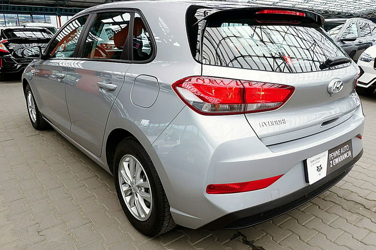 Hyundai i30 1, 5 16V Led+Tempomat GWARANCJA 1WŁ Kraj Bezwypadkowy F23% 4x2 zdjęcie 5