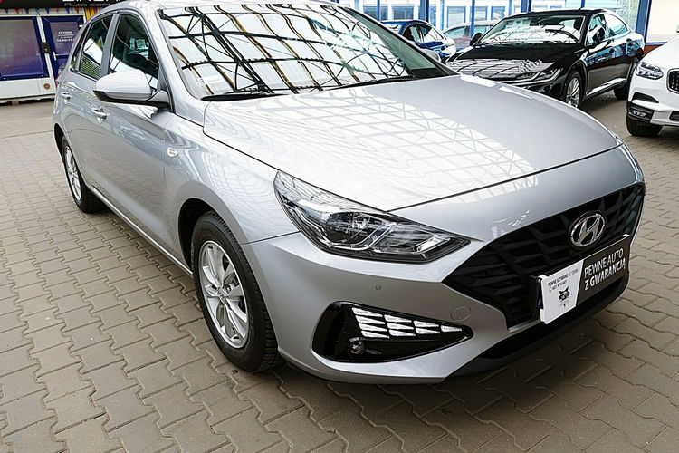 Hyundai i30 1, 5 16V Led+Tempomat GWARANCJA 1WŁ Kraj Bezwypadkowy F23% 4x2 zdjęcie 76