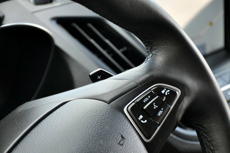 Ford Kuga 1.5i(176KM) Lift Radar Xenon Led Navi Kamera Skóry AWD BLS Alu18"ASO zdjęcie 35