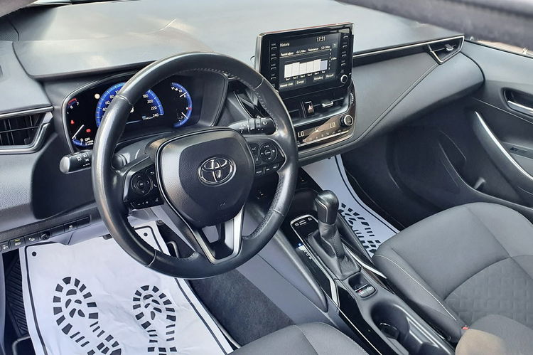 Toyota Corolla 1.8 122KM Hybrid COMFORT+TECH Salon PL, I WŁ, Serwis , F.vat XII 2021 r zdjęcie 15
