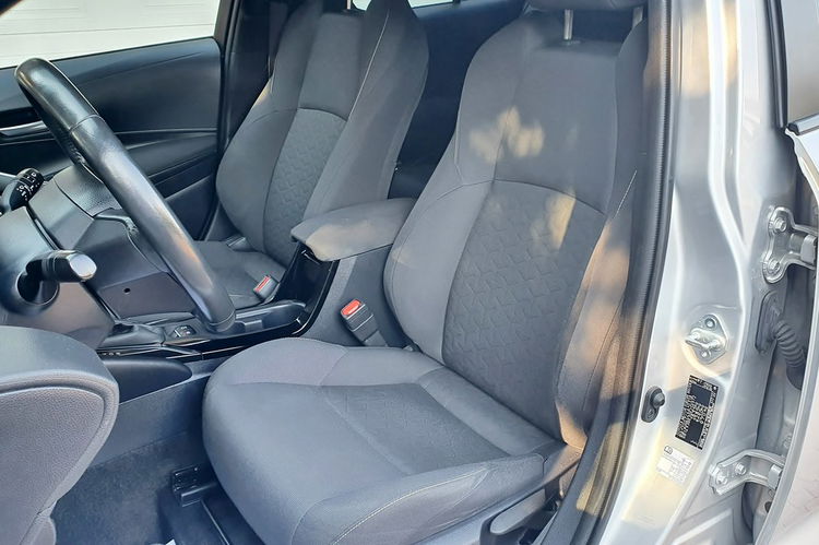 Toyota Corolla 1.8 122KM Hybrid COMFORT+TECH Salon PL, I WŁ, Serwis , F.vat XII 2021 r zdjęcie 16