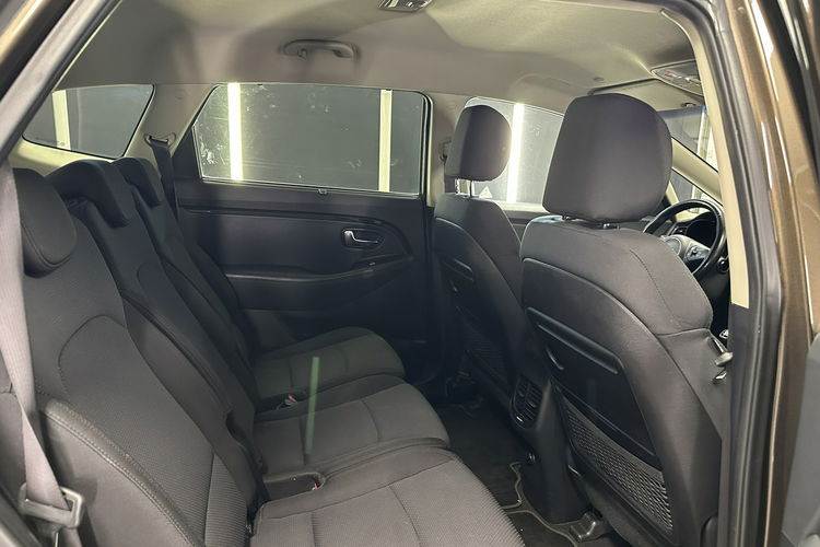 Carens Kia Carens 1.7 CRDI Alu 18 Navi Zadbana Po Opłatach Gwarancja Raty zdjęcie 10