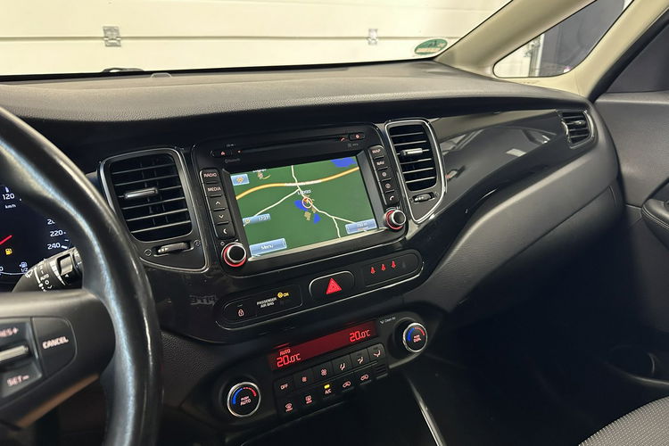 Carens Kia Carens 1.7 CRDI Alu 18 Navi Zadbana Po Opłatach Gwarancja Raty zdjęcie 13