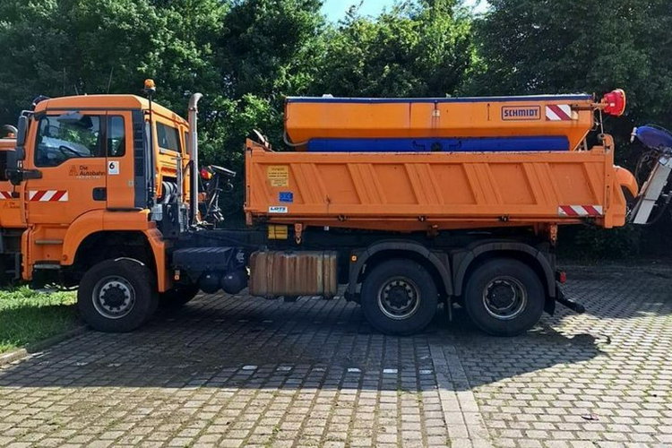 TGA 26.410 6x6 MAN TGA 26.410 6x6 | piaskarka SCHMIDT STRATOS + wywrot MEILLER KIPPER zdjęcie 3