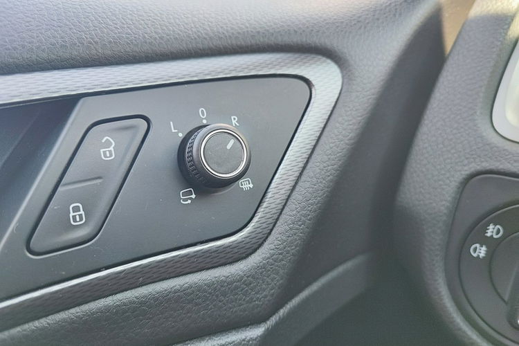 Volkswagen Golf Golf VII 1.2 TSI BMT Lounge + zdjęcie 17