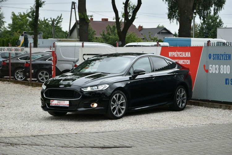 Ford Mondeo ST Line 2.0 EcoBoost 240KM Automat 2018r. SALON LED Panorama Kamera zdjęcie 20