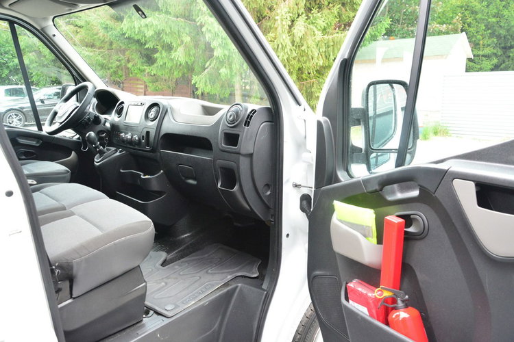 Renault Master najdłuższy L4H2 7 osobowy brygadówka bliźniak max doka 165KM zdjęcie 7