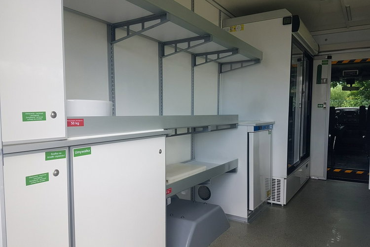 Renault Master SKLEP BAR FOODTRUCK KONTENER NISKOPODŁOGOWY AUTOSKLEP KLIMA AGREGAT zdjęcie 35