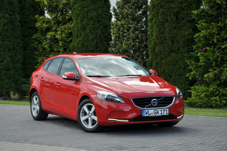 Volvo V40 1.6d(115KM) Lift Xenon Led Virtual Kamera Parkt Asista Alu16"ASO FULL zdjęcie 2