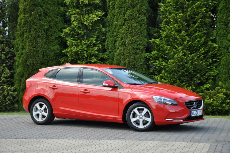 Volvo V40 1.6d(115KM) Lift Xenon Led Virtual Kamera Parkt Asista Alu16"ASO FULL zdjęcie 4