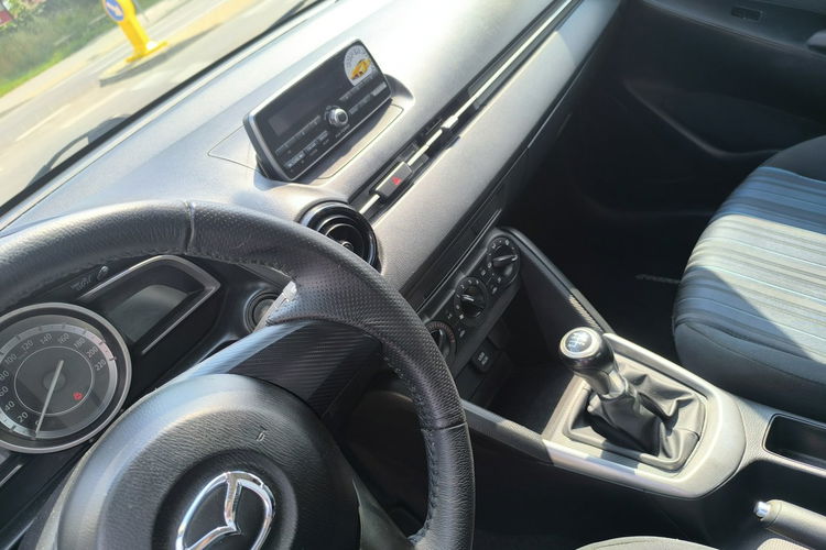 Mazda 2 1.5i SkyActive-G 75KM Klimatyzacja zdjęcie 15