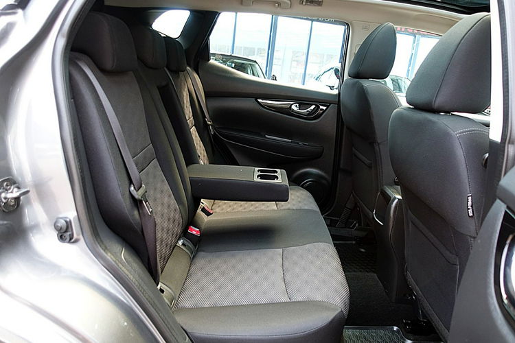 Nissan Qashqai TYLKO 71TYŚ KM PANORAMA+LED+NAVI+Kamera360 SERWIS GWAR. KRAJOWY BEZWYP 4x2 zdjęcie 11