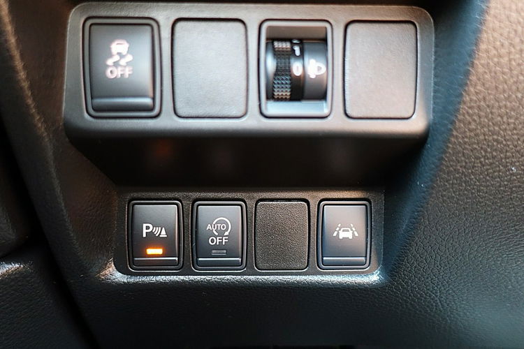 Nissan Qashqai TYLKO 71TYŚ KM PANORAMA+LED+NAVI+Kamera360 SERWIS GWAR. KRAJOWY BEZWYP 4x2 zdjęcie 17