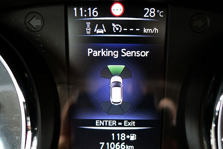 Nissan Qashqai TYLKO 71TYŚ KM PANORAMA+LED+NAVI+Kamera360 SERWIS GWAR. KRAJOWY BEZWYP 4x2 zdjęcie 21
