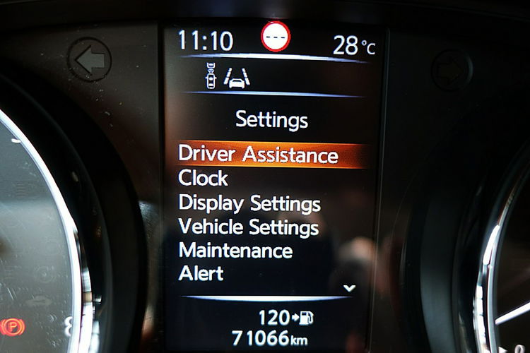 Nissan Qashqai TYLKO 71TYŚ KM PANORAMA+LED+NAVI+Kamera360 SERWIS GWAR. KRAJOWY BEZWYP 4x2 zdjęcie 35